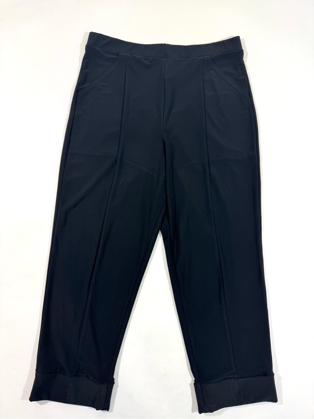 Sympli Cuffed Crop Pants Black